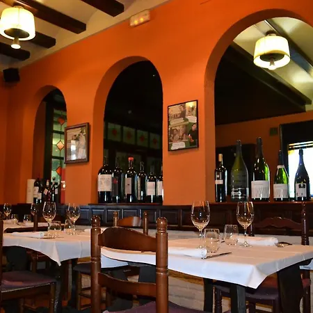 Restaurant El Bosc 컨트리하우스