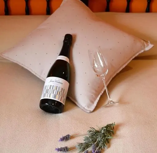 Restaurant El Bosc منزل ريفي
